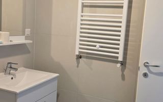 Apartament 3 camere și loc de parcare - Poză 5