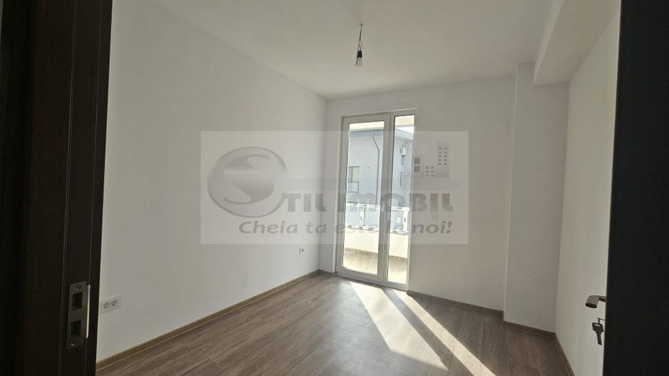 Apartament spațios 4 camere, 2 băi, balcon generos –Pacurari - Poză 7