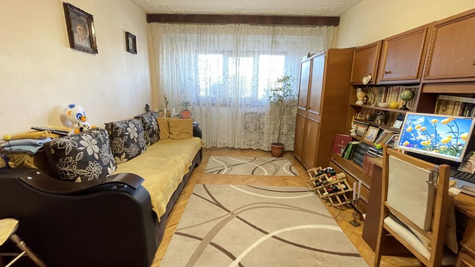 Apartament decomandat in zona Aradului - Poză 2