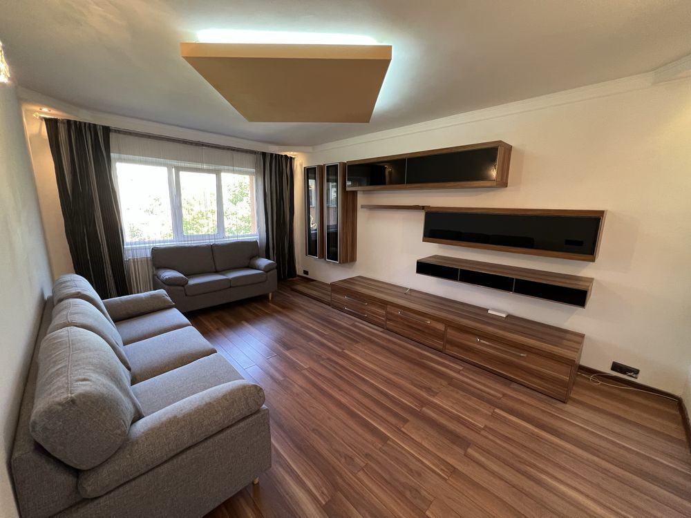 Apartament renovat 2 camere Rahova, loc parcare inclus - Poză 2
