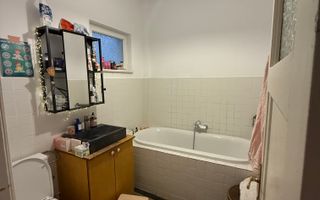 Apartament elegant situat la parterul unei vile - Poză 10