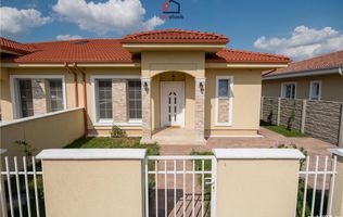 Duplex parter-finisat modern-comision 0