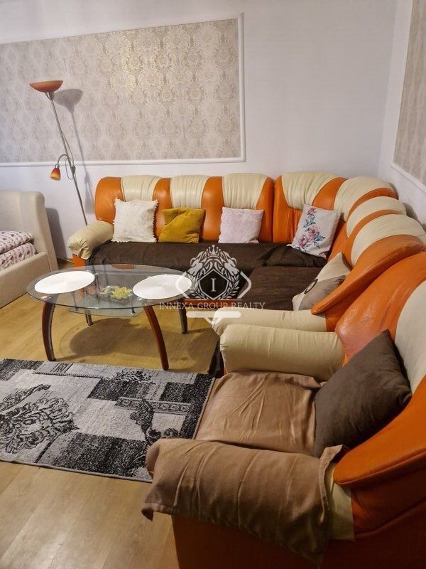 Garsoniera decomandata cf.1 mobilata/utilata bloc 1990 - Mall Vitan - Poză 4