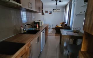 Apartament 3 camere central aproape de UMF-920 Euro, negociabil - Poză 6