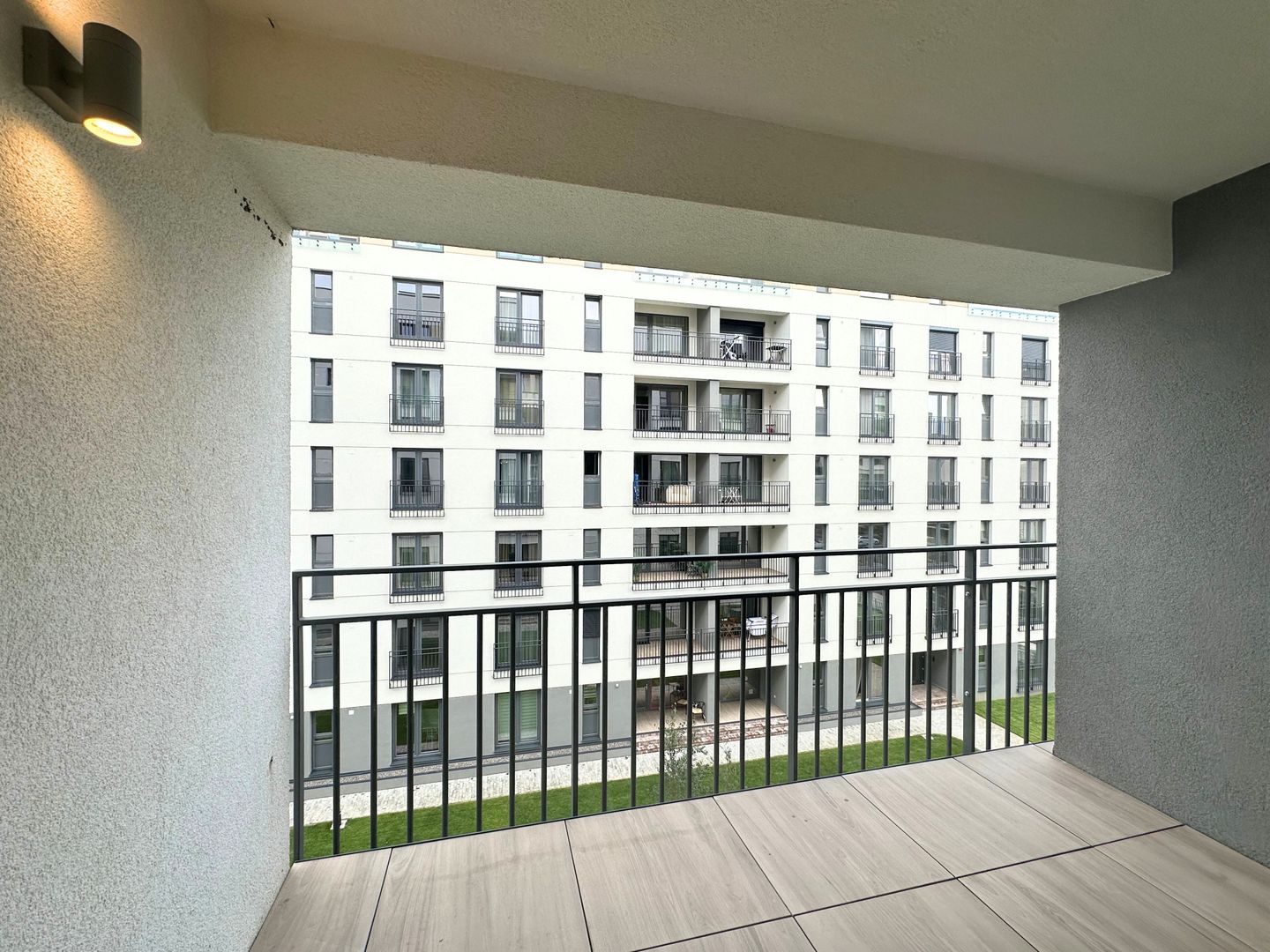 Apartament de lux 2 camere nelocuit Zona Coresi Kasper - Poză 4