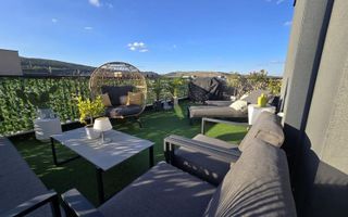 Penthouse 120 mp cu terase generoase - Poză 1