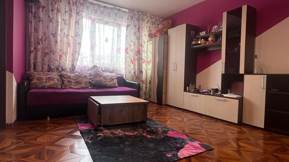 Închiriere apartament cu 2 camere în Micro 6 Târgoviște! - Poză 1