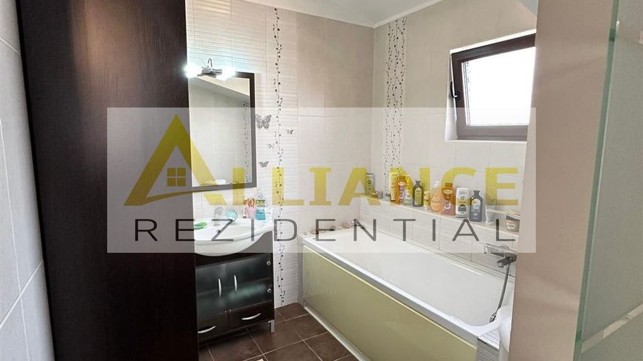 [SUDULUI] Casa individuala cu 4 camere | 3 bai - Teren 160 mp - - Poză 13