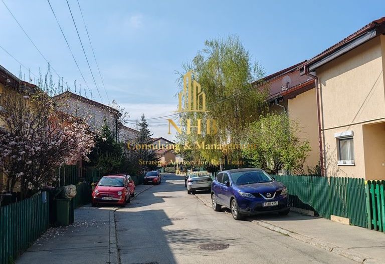 Casa de vanzare  -5camere- Ansamblul Rezidential Junior Pipera - Poză 2