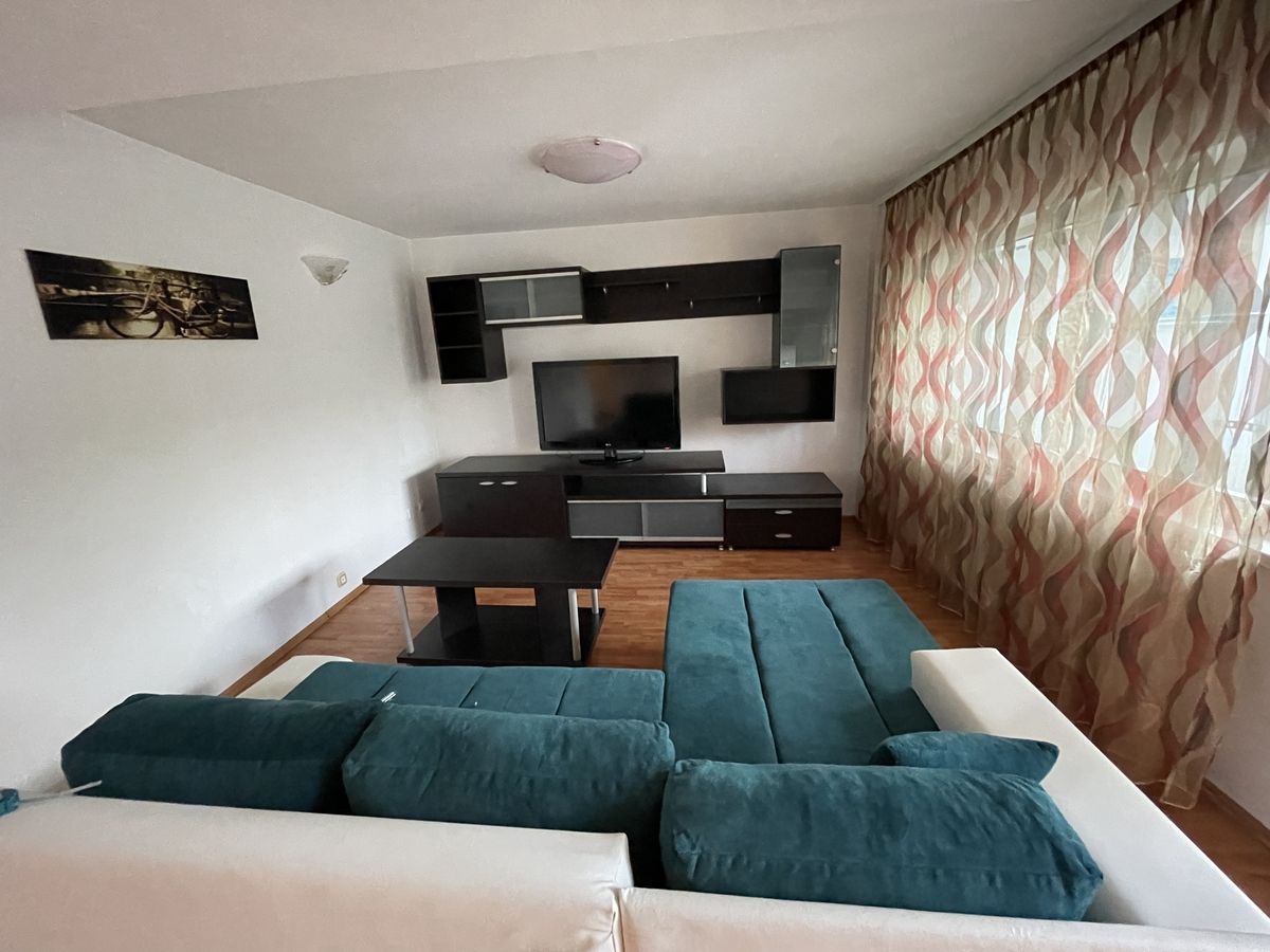 Inchiriere apartament 3 camere - Poză 4
