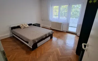 Medicina, etaj 3, CENTRALA, renovat recent - Poză 23