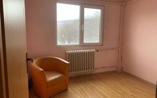 Apartament 3 camere semidecomandat 43 mp Manastur - Poză 1