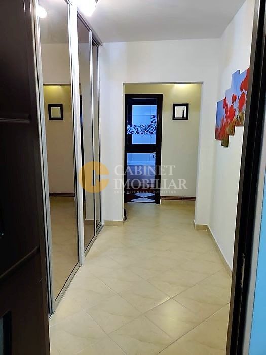 Apartament 2 camere decomandat, etaj intermediar , zona Mircea Cel Batran - Poză 3