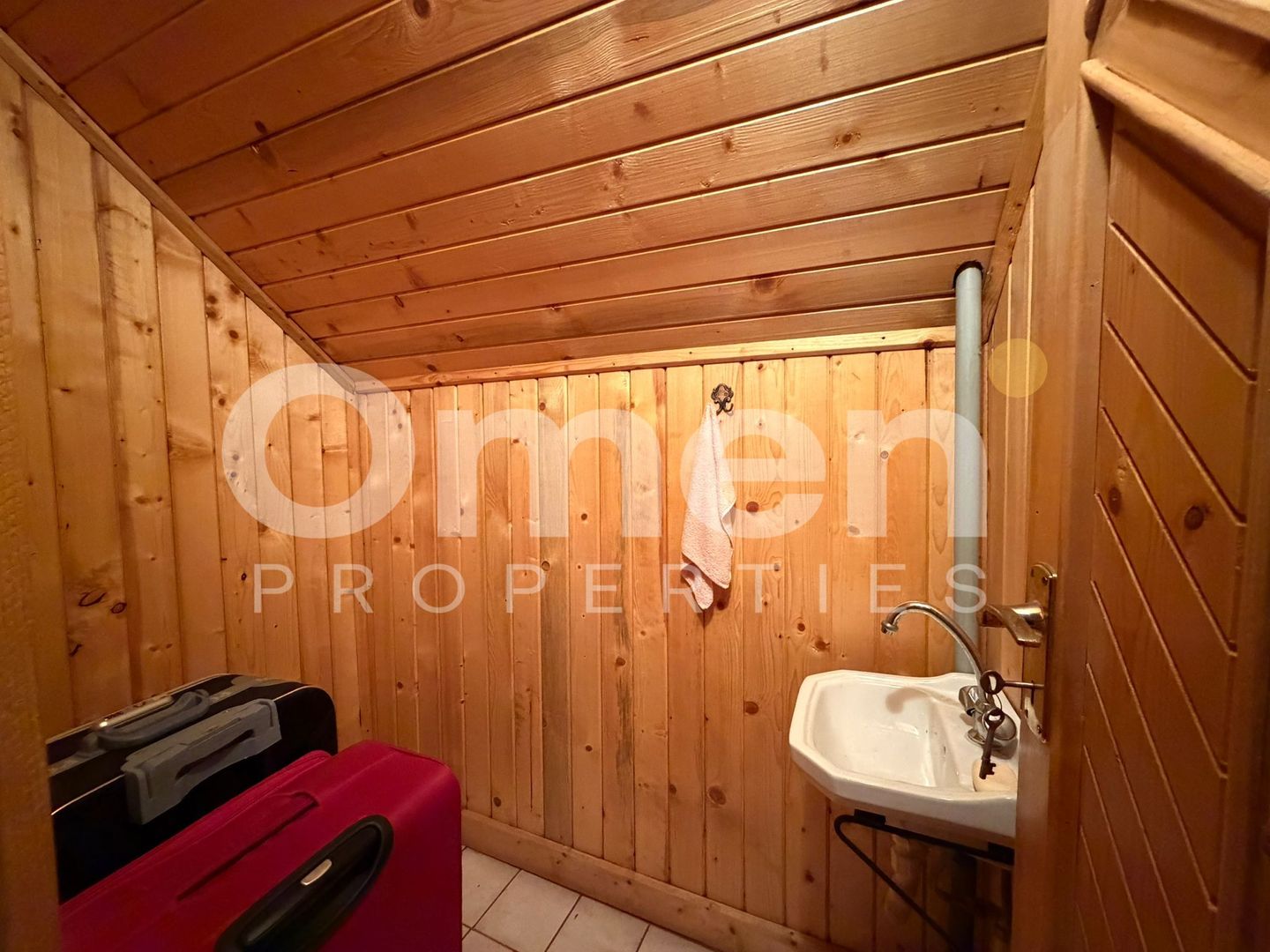 Casa cu piscina de vanzare, cu 6 ari de teren, Unguras - Poză 15