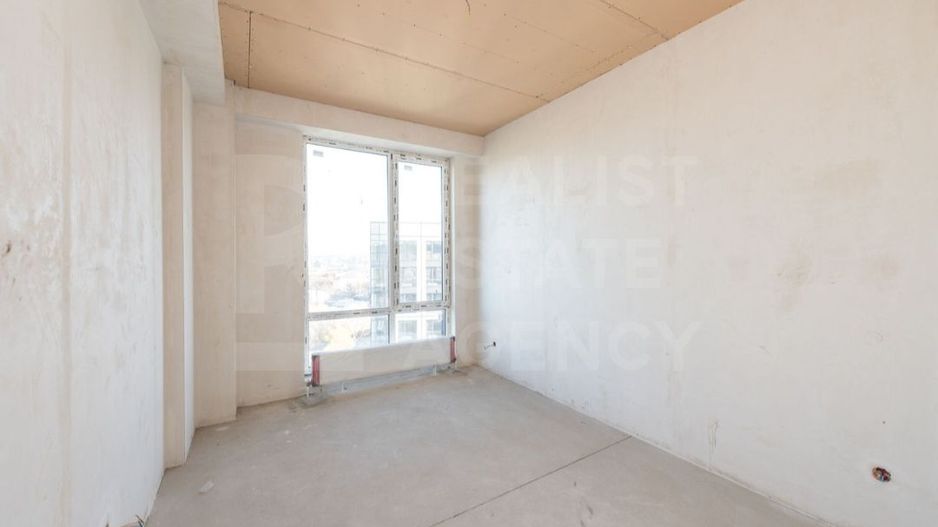 Vânzare, penthouse, 3 camere + living, strada Calea Ieşilor, Sculeni - Poză 9