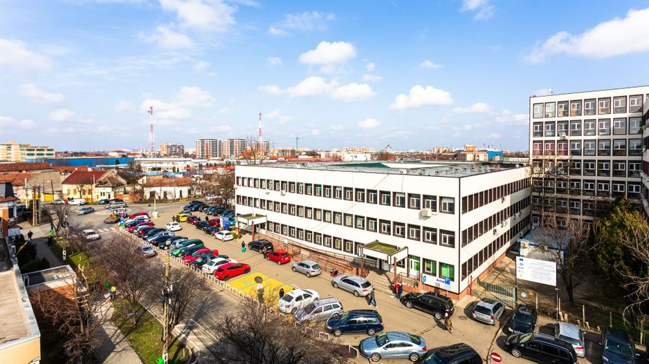 REZERVAT!!! Apartament 4 camere în Piața Spitalului - Poză 10