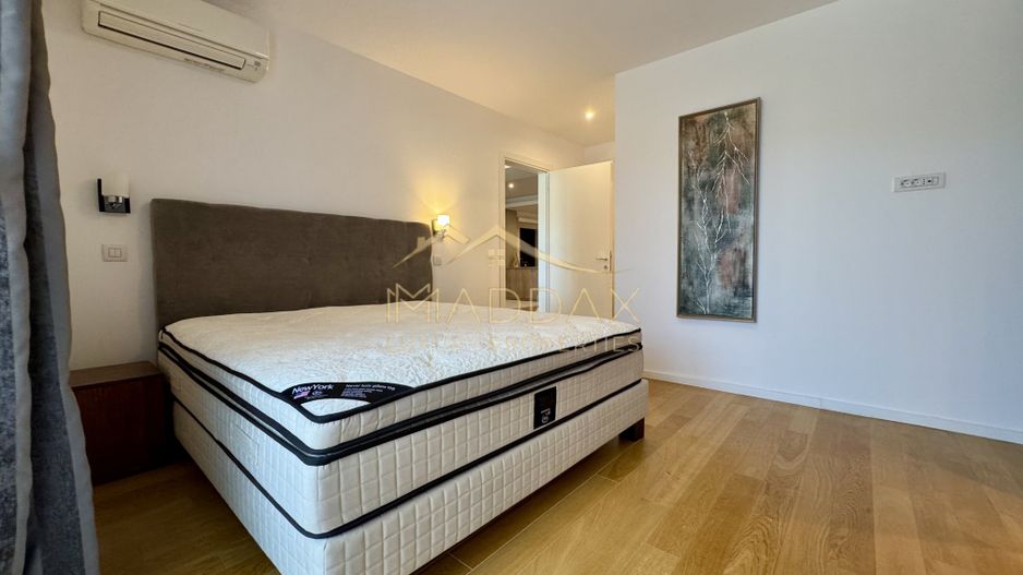 Apartament cu 4 camere *200mp* + 1 Parcare // Herastrau - Lake View - Poză 22