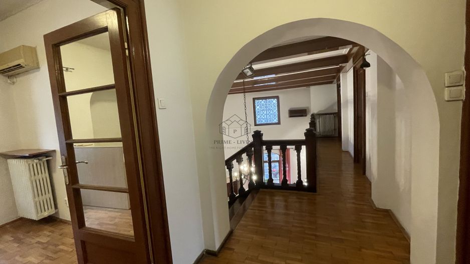 VILA SUPERBA LA INCHIRIERE PRETABILA CA SPATIU DE BIROU SAU REZIDENTA - Poză 23