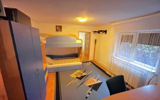 Casa de inchiriat Raului intersectie Campia Islaz -loc de parcare - Poză 5