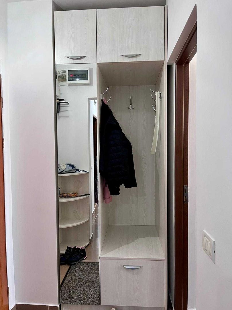 De inchiriat apartament 2 camere decomandat / metrou 1 Decembrie 1918 - Poză 7