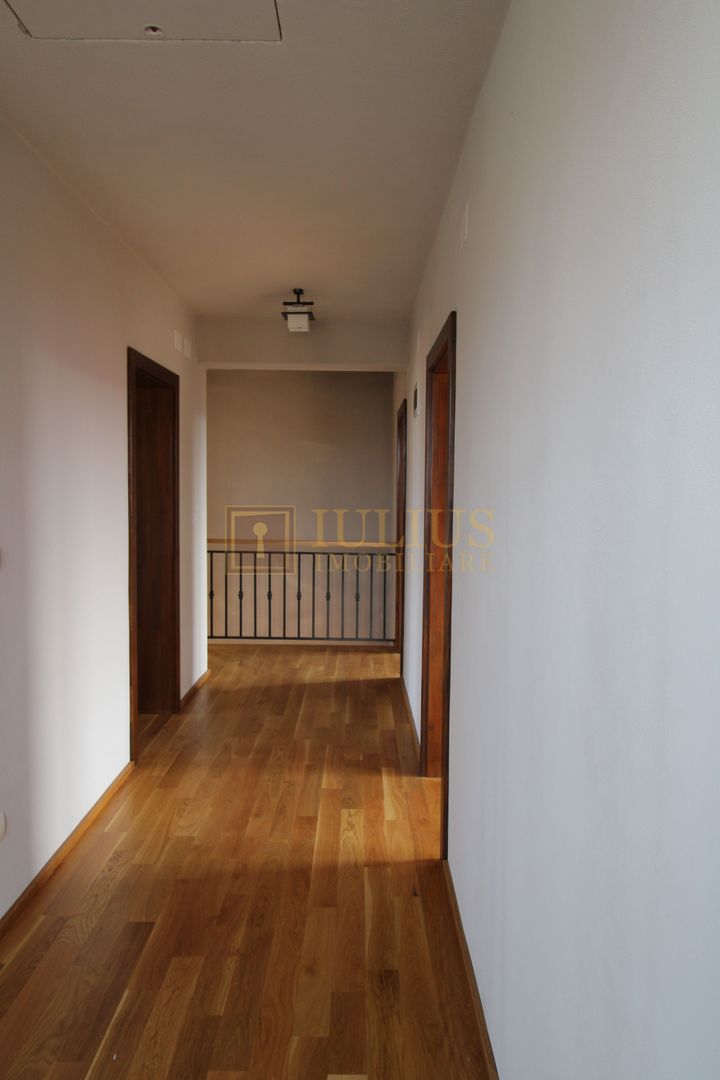 Braytim; 3 dormitoare, living saptios cu semineu. - Poză 12