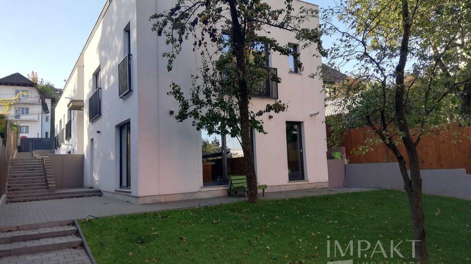 Dau in chirie cladire de 500 mp, superfinisat, teren 600 mp,str Meteor - Poză 1