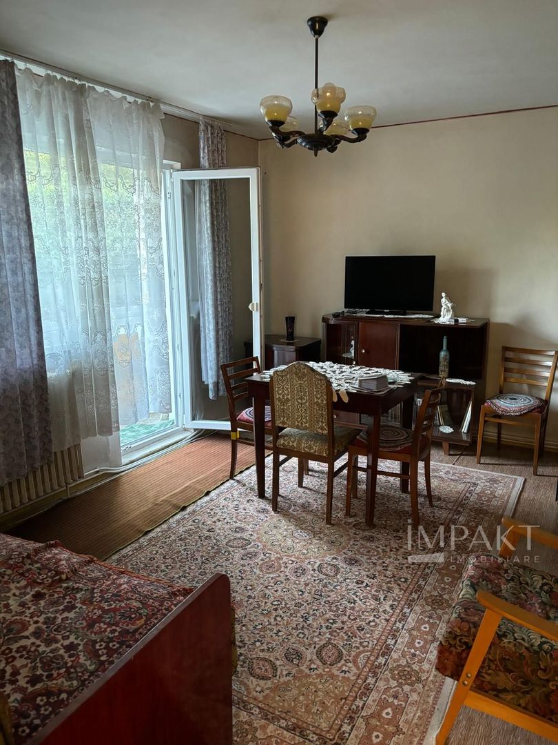 Apartament de vanzare cu 3 camere, cartier Manastur! - Poză 1
