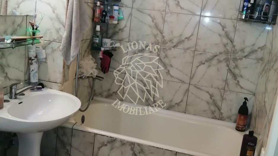 Apartament 3 camere 80 mp-balcon 6 mp-parcare-Zona Independentei - Poză 4