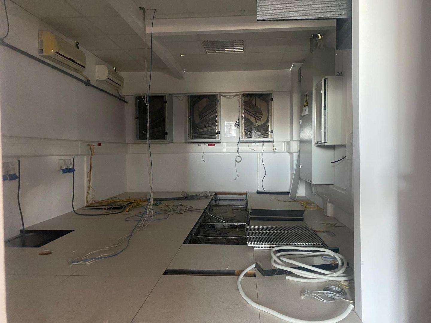 Oportunitate! Inchiriere birouri si spatii de depozitare in Targoviste - Poză 6