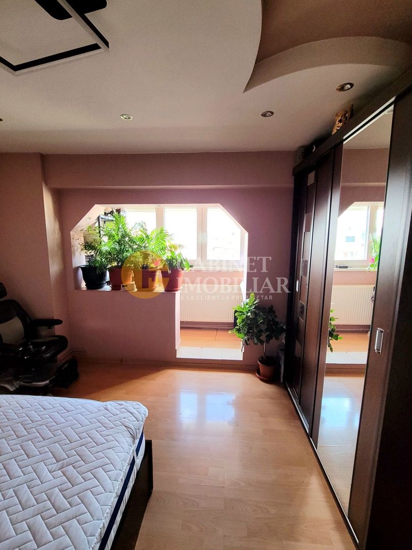 Apartament 3 Camere Decomandat Renovat Cug Rond Vechi - Poză 2