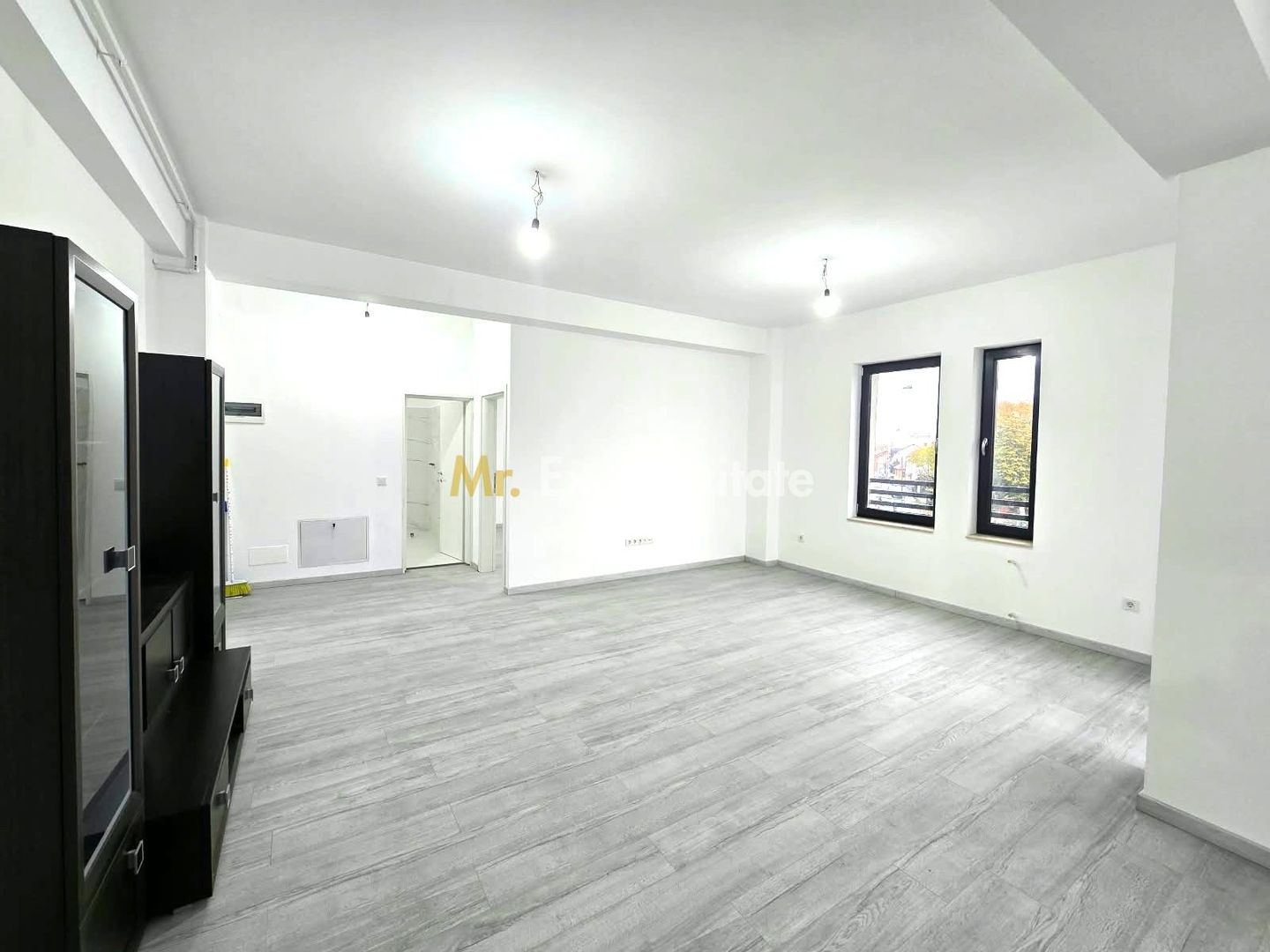 De vânzare apartament 3 camere, centru Satu Mare - Poză 7
