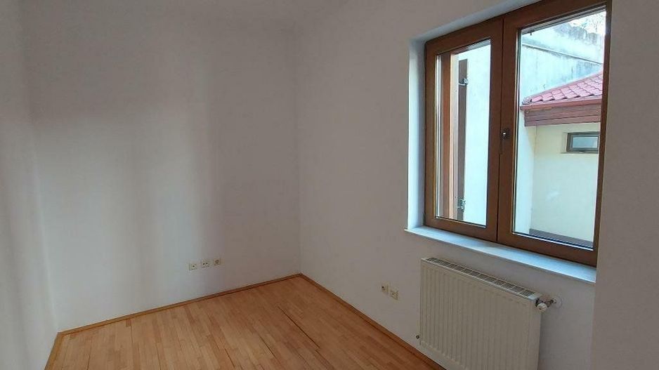 Vila de vanzare direct de la proprietar. - Poză 6