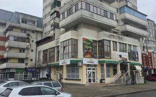 Spațiu comercial central de închiriat, Pașcani – 267 mp - Poză 5