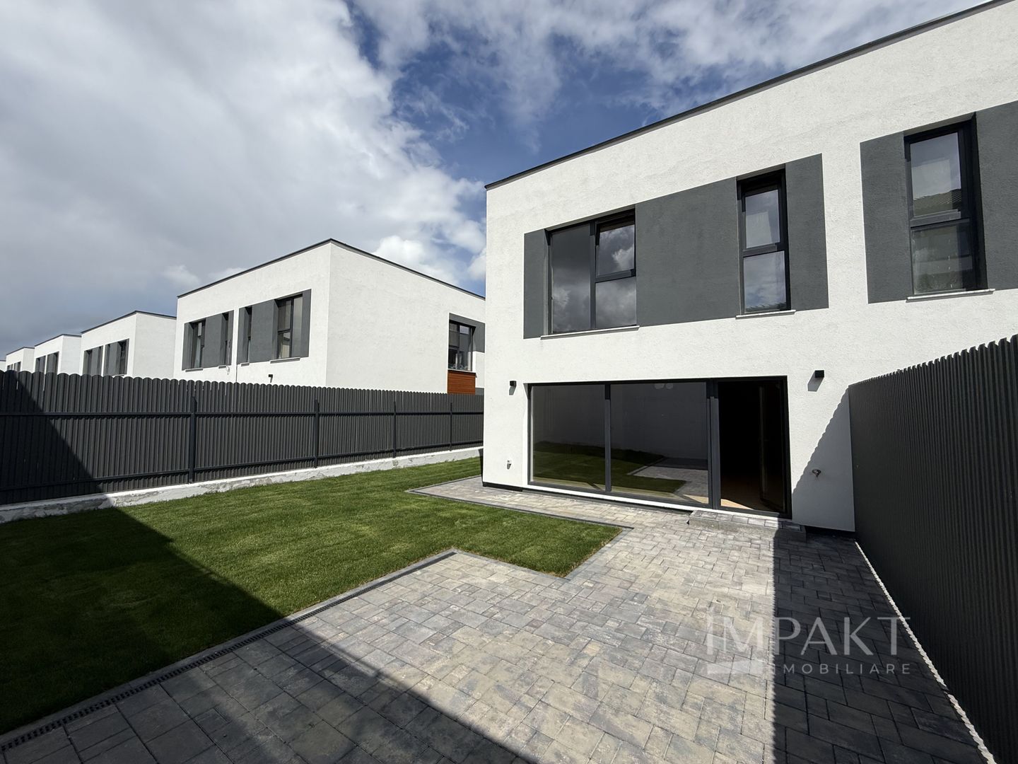 Duplex finisat la Cheie cu panorama superba in  Chinteni ! - Poză 1