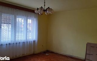 ageuropa.ro vinde ap. 2 cam. la parterul unei case în zona Carpați 2. - Poză 1