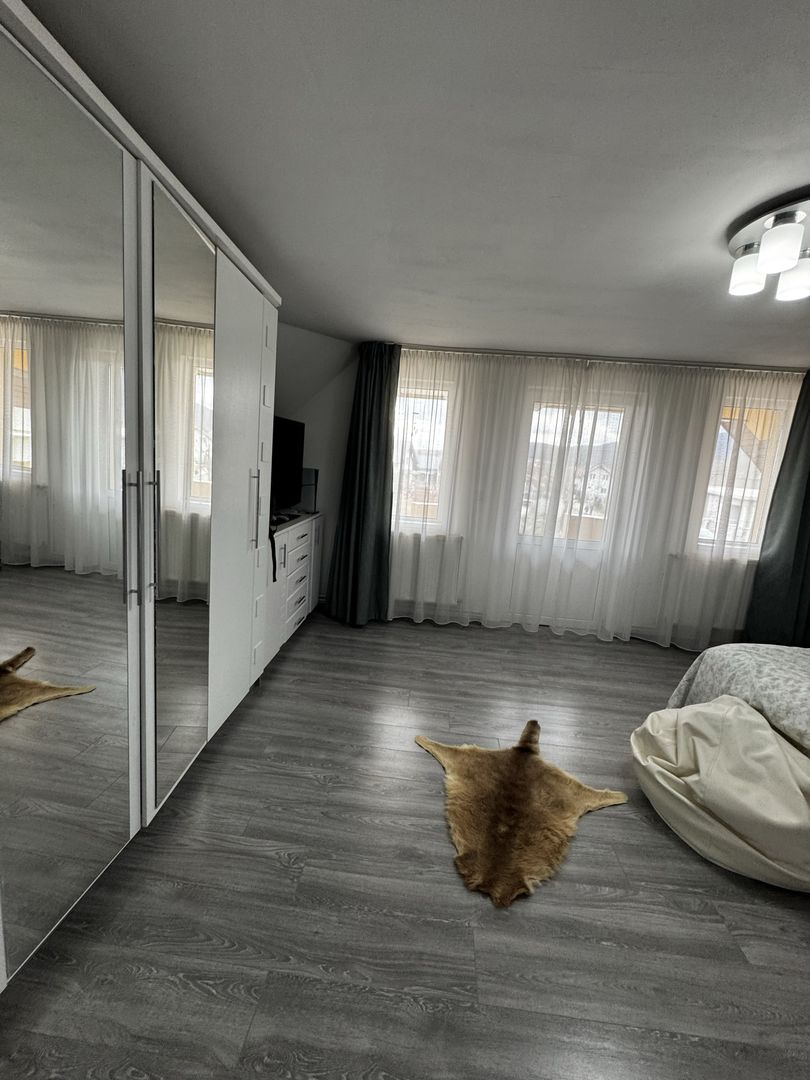 Casa de Vânzare cu lac - Poză 11