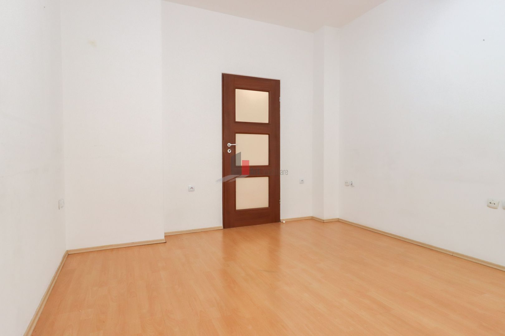 Spatiul "AVANOA", in vila CONSOLIDATA, 3-4 camere, FARA MENTENANTA - Poză 9