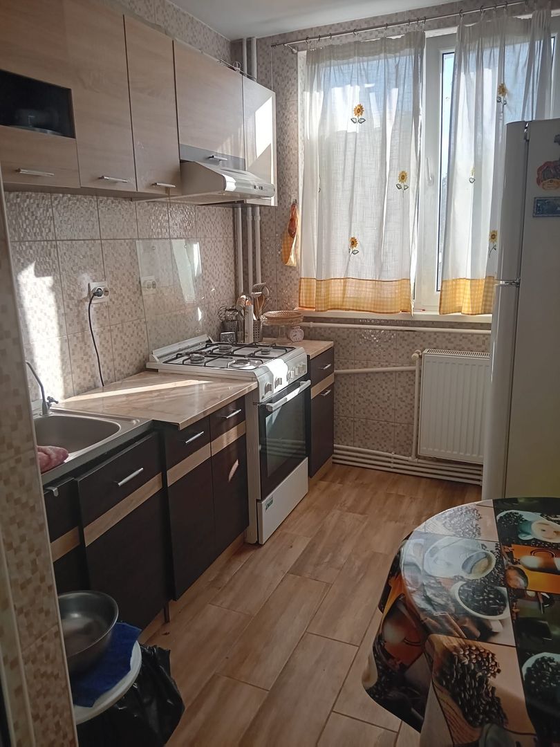 Apartament 3 camere, Țiglina 1, etaj 3, centrală termică, bloc anvelopat - Poză 6