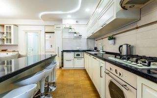 Vânzare, apartament, 3 camere, strada Independeței, Botanica - Poză 1