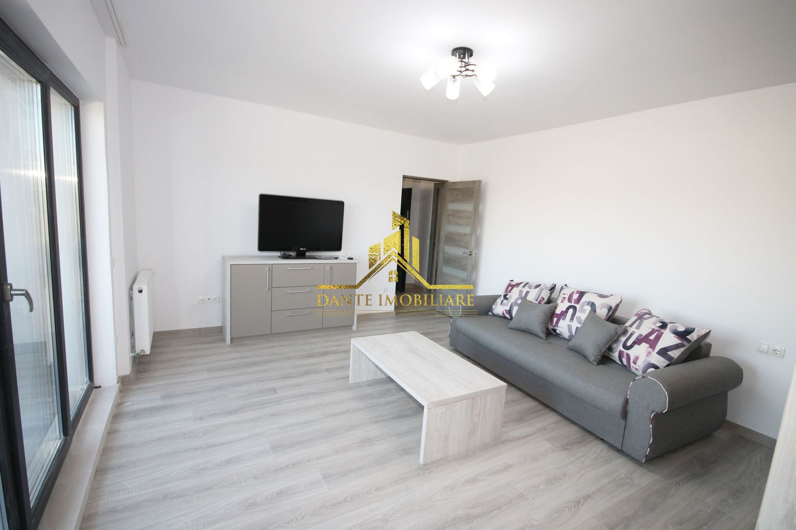 2 camere, decomandat, modern, bloc nou, balcon, parcare, Borhanci - Poză 1