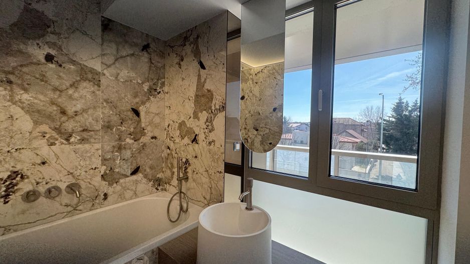 3 CAMERE || CORTINA 126 || EROUIANCU NICOLAE - Poză 9