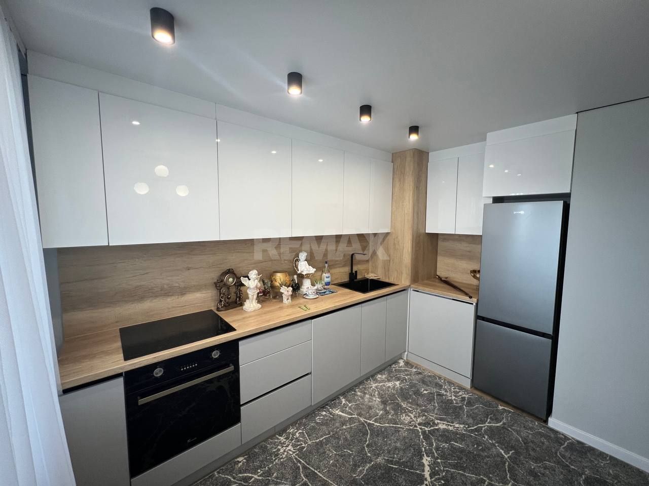 Apartament  cu 1 Cameră + Living pe Bd. Dacia, Botanica - Poză 2