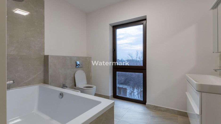 Apartament cu 4 camere de închiriat în zona Alexandru cel Bun - Poză 20