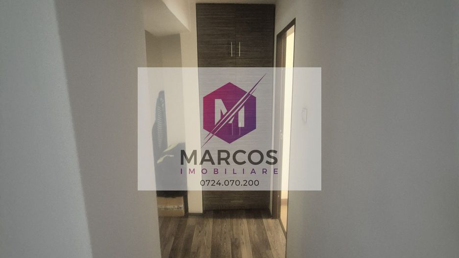 Vand apartament 2 camere Centru - Poză 7