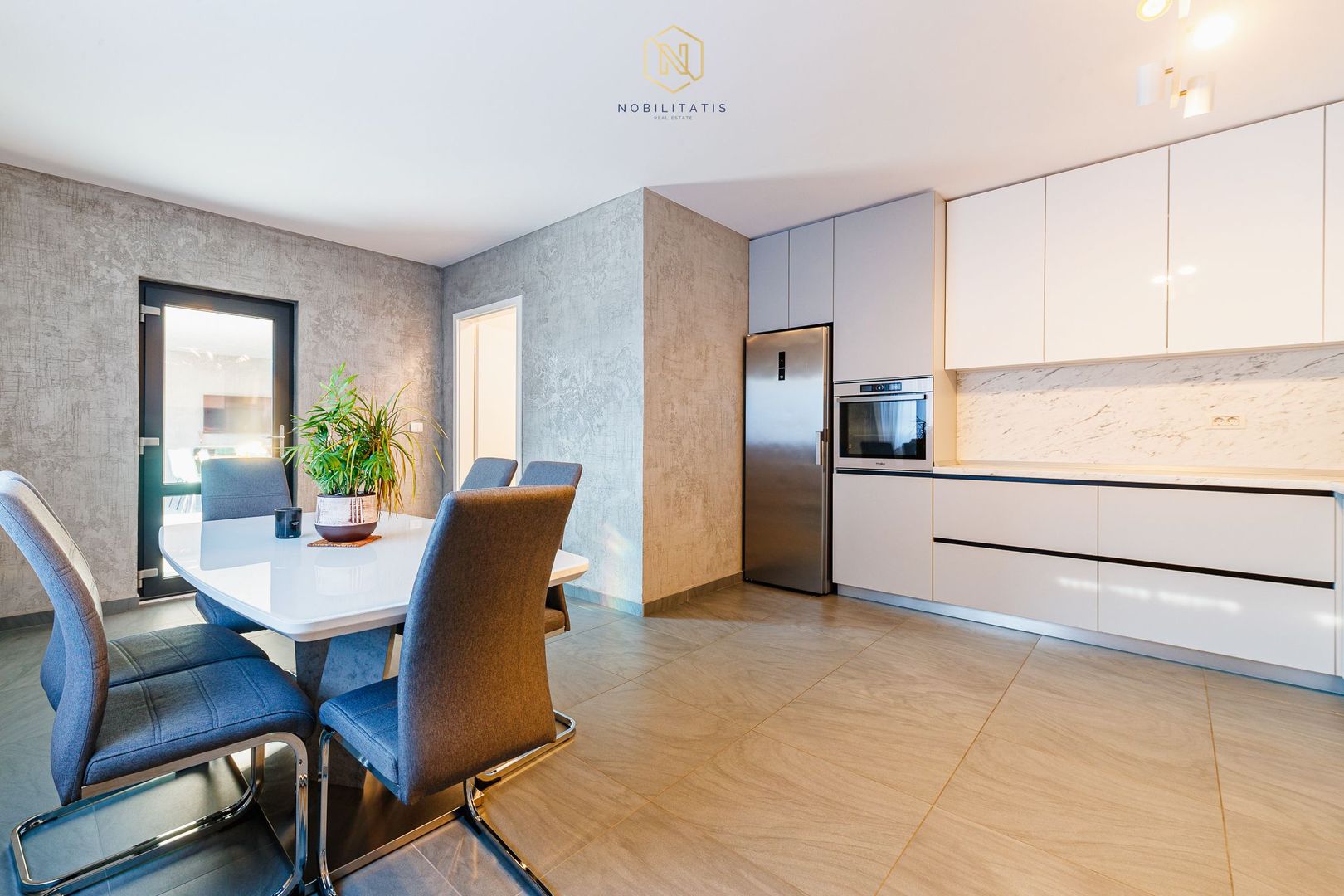 O Capodoperă Arhitecturală, Oferind Eleganță și Confort - Dumbravita - Poză 36