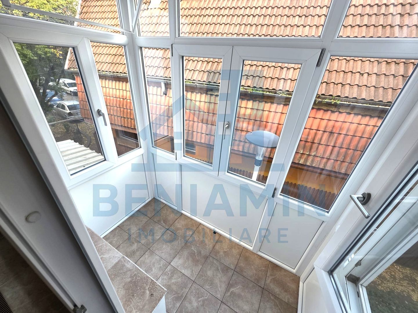 Apartament doua camere spatios Rovine etaj 1 cu centrala 54mp 1978 - Poză 6