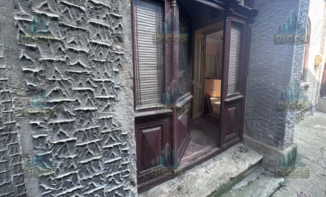 Casă de vânzare cu 3 camere - Poză 5