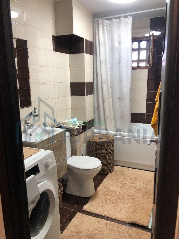 Apartament cu 2 camere de vânzare în Podu Ros, Iasi - Poză 4