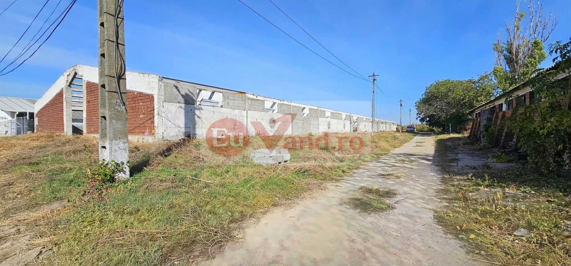 HALA INDUSTRIALA DE VANZARE, VANATORI, DN26, TEREN 3.500 MP – PRET 249.000E - Poză 4