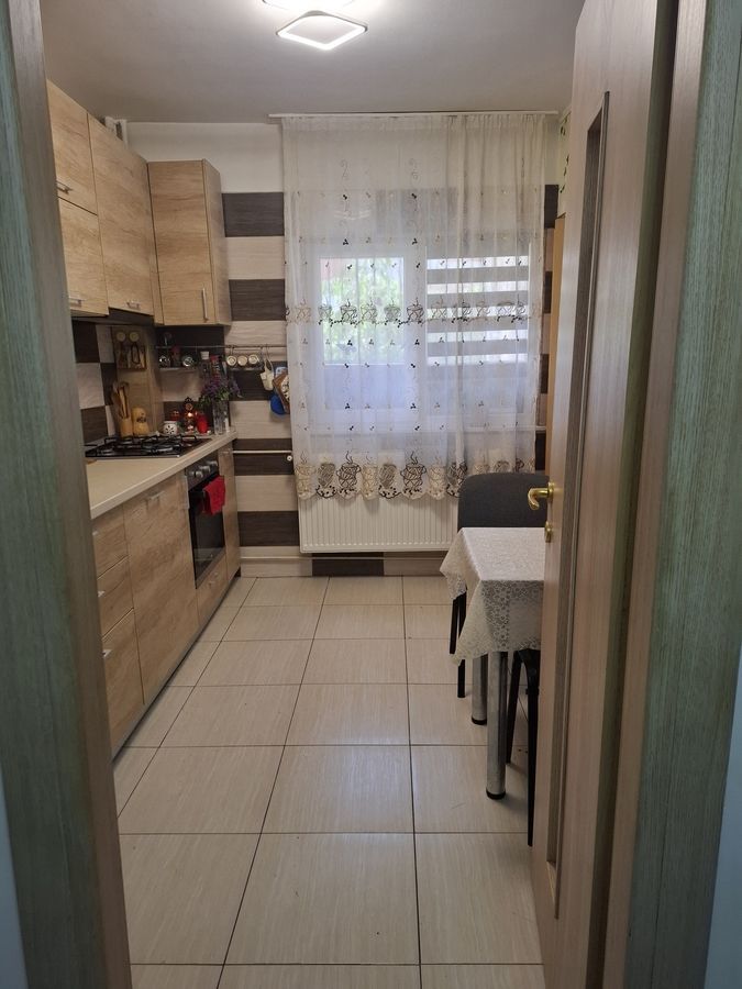 APARTAMENT LOC PARCARE ZONA SEBASTIAN - Poză 1